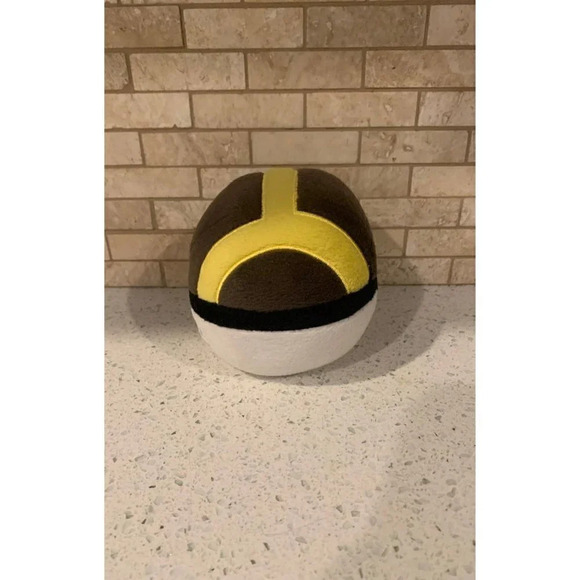 Pokemon Ultra Ball 5-Inch Pokeball Plush - B19 - Picture 2 of 4